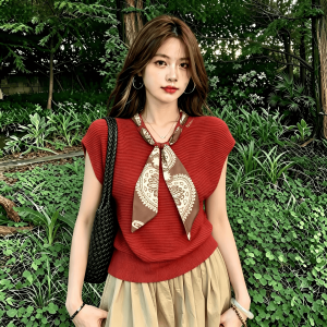 Women's Red Knit V-Neck Sleeveless Vest Summer Old Money Style Loose Slimming Top