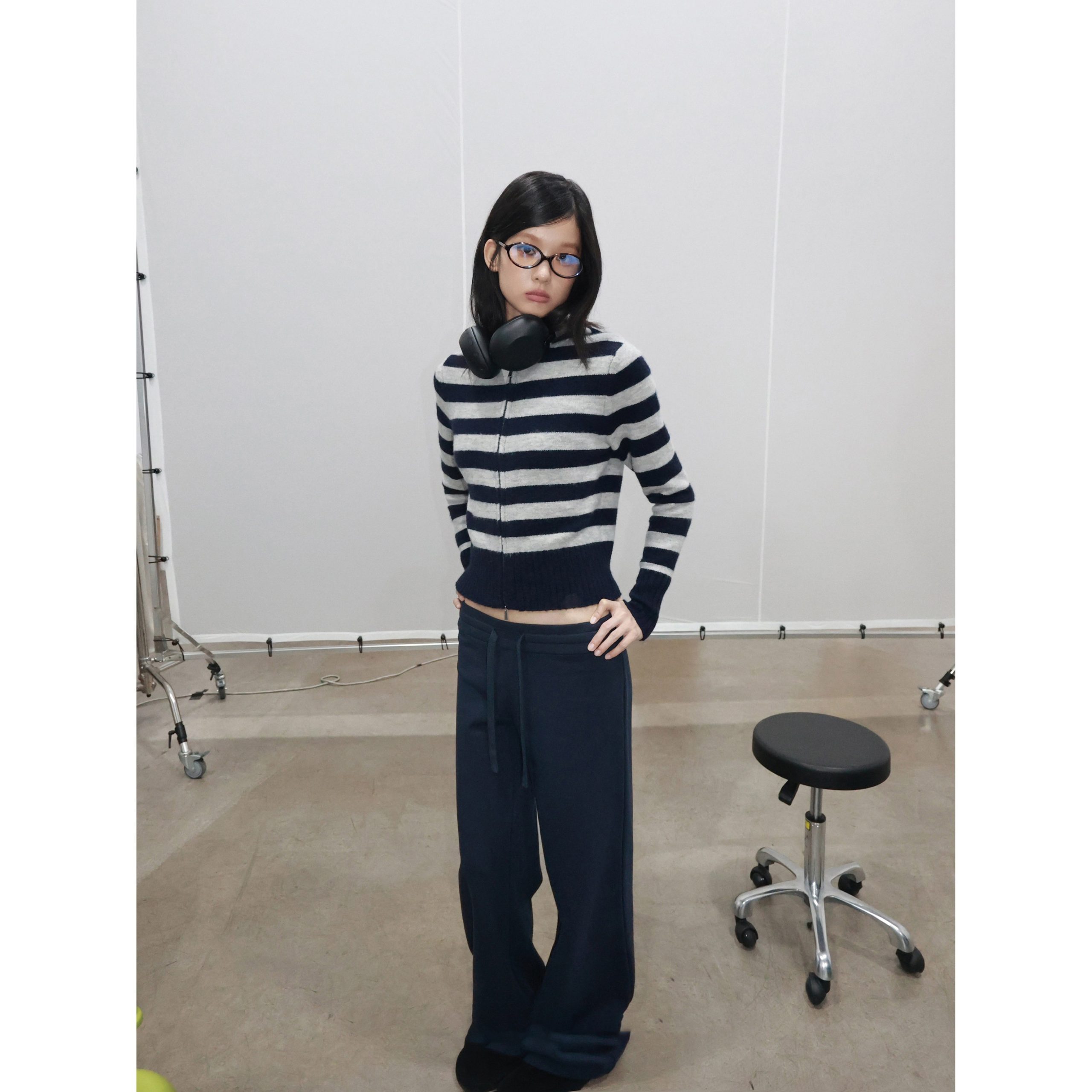 Women's Low Waist Straight Leg Casual Sweatpants - Image 4